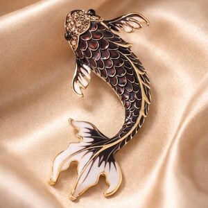 Brown Fish Gold Luck Crystal Brooch